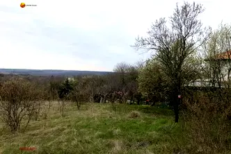 Парцел във Варна, с. Орешак