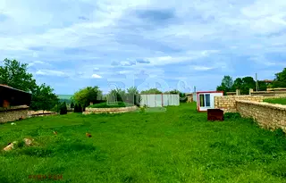 Парцел във Варна, с. Петров дол