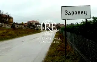 Парцел във Варна, с. Здравец