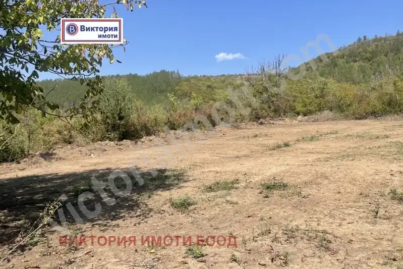 Парцел във Велико Търново, Дебелец