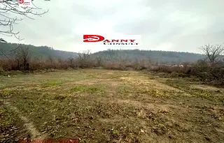 Парцел във Велико Търново, Дебелец