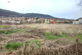 Парцел във Велико Търново, Дебелец