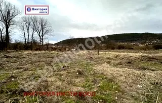 Парцел във Велико Търново, Дебелец