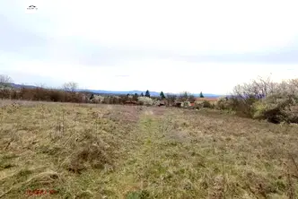 Парцел във Велико Търново, Дебелец