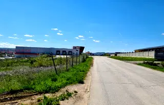 Парцел във Велико Търново, Дебелец