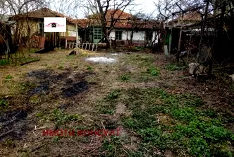 Парцел във Велико Търново, Дебелец