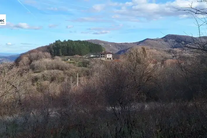 Парцел във Велико Търново, Елена