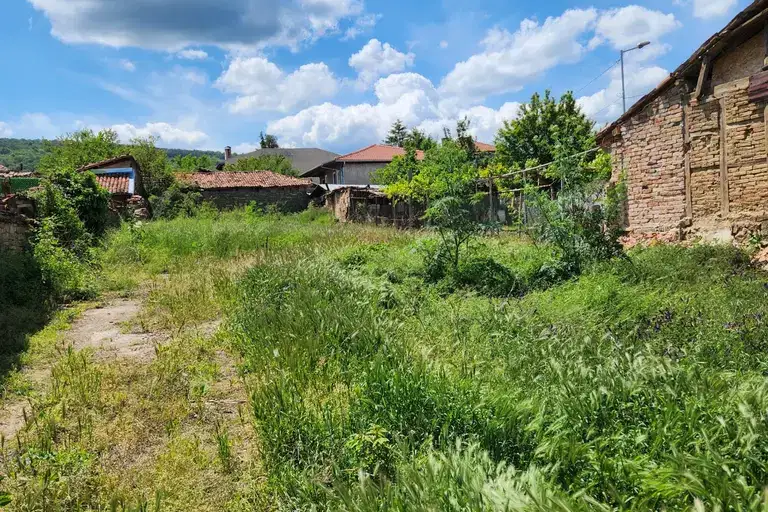 Парцел във Велико Търново, Лясковец