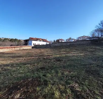 Photo 2 — Plot in Oblast Veliko Tyrnovo, Arbanasi