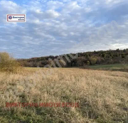 Снимка 2 — Парцел във Велико Търново, с. Арбанаси