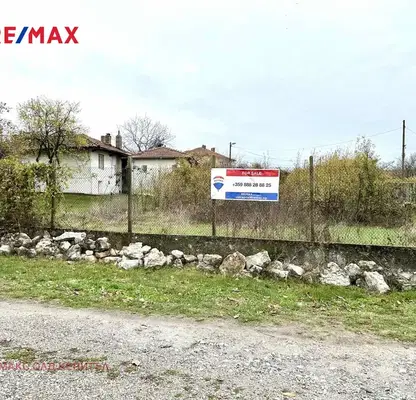 Снимка 2 — Парцел във Велико Търново, с. Беляковец