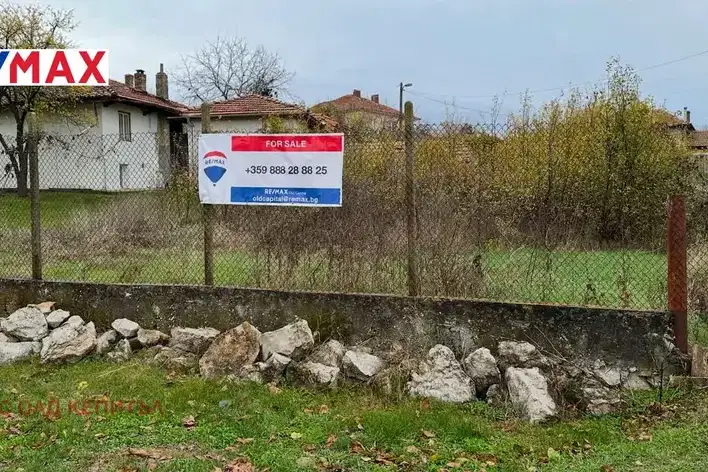 Парцел във Велико Търново, с. Беляковец