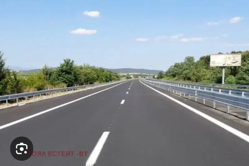 Парцел във Велико Търново, с. Джулюница