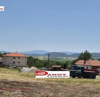 Снимка 2 — Парцел във Велико Търново, с. Драгижево