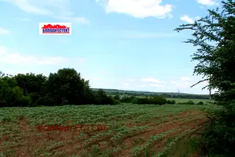 Парцел във Велико Търново, с. Хотница
