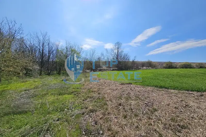 Plot in Veliko Tyrnovo, Hotnica