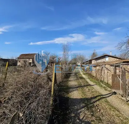 Снимка 4 — Парцел във Велико Търново, с. Козаревец