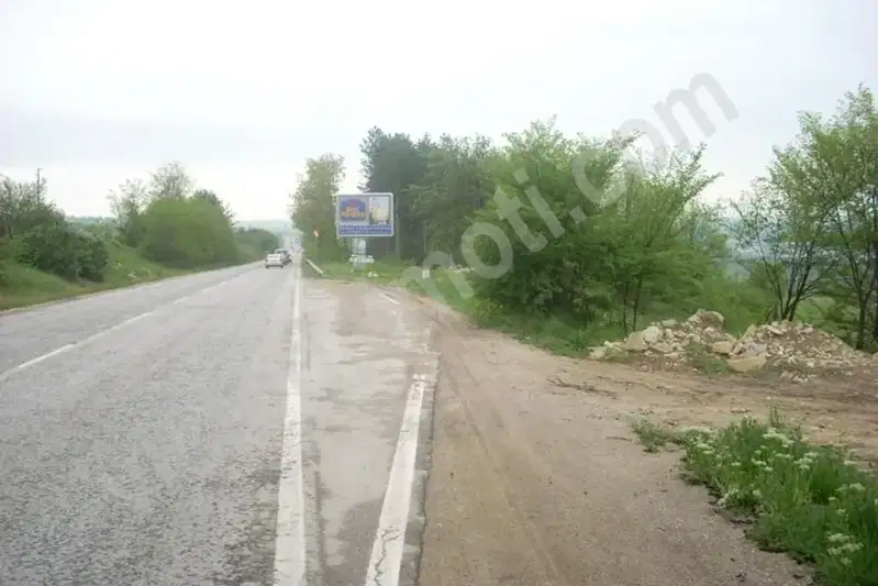 Парцел във Велико Търново, с. Леденик