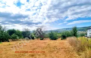 Парцел във Велико Търново, с. Леденик