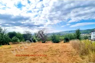 Парцел във Велико Търново, с. Леденик
