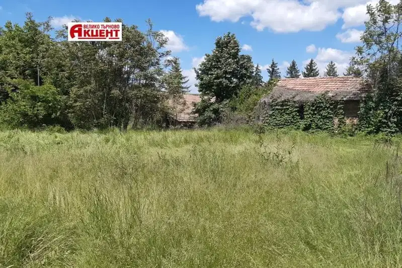Plot in Oblast Veliko Tyrnovo, Mihalci