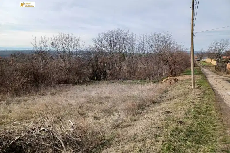 Парцел във Велико Търново, с. Никюп