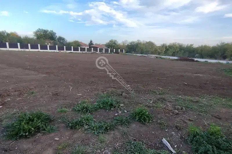 Парцел във Велико Търново, с. Ново село