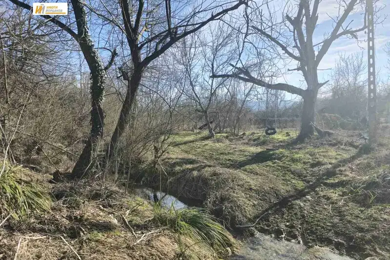 Парцел във Велико Търново, с. Плаково
