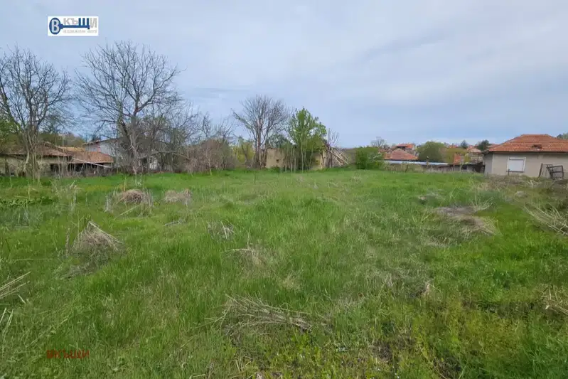 Парцел във Велико Търново, с. Поликраище