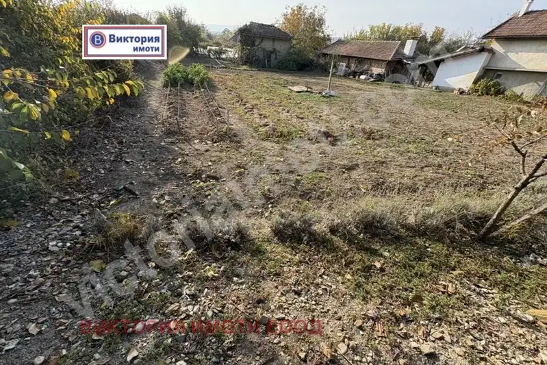 Парцел във Велико Търново, с. Поликраище
