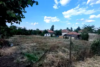 Парцел във Велико Търново, с. Поликраище