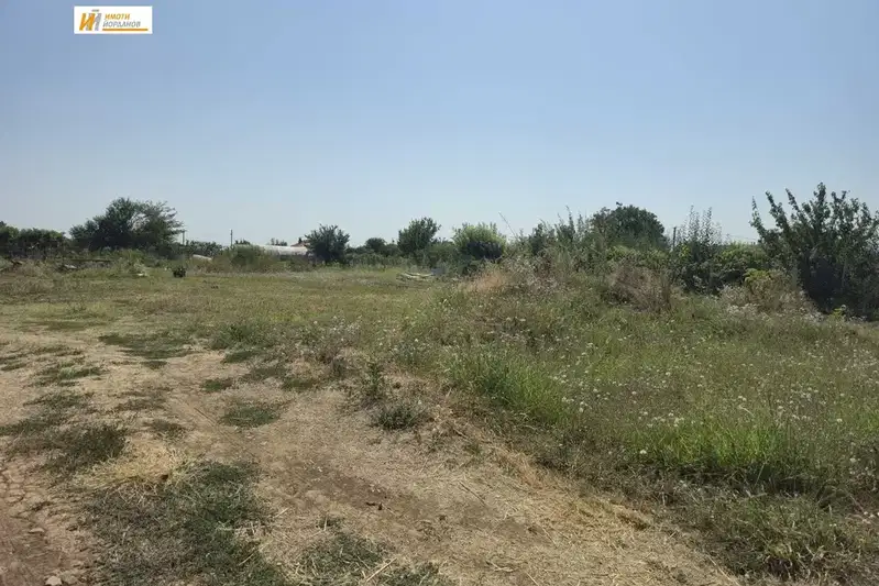 Парцел във Велико Търново, с. Правда