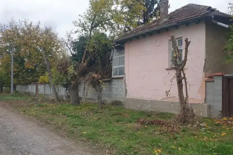 Парцел във Велико Търново, с. Ресен