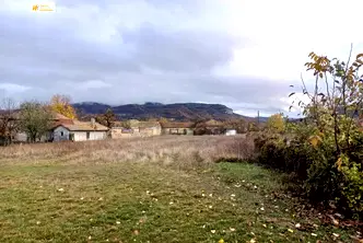 Парцел във Велико Търново, с. Самоводене