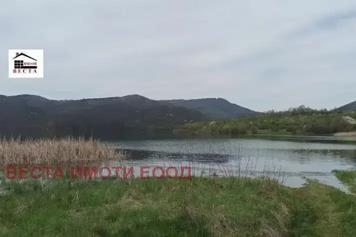 Plot in Oblast Veliko Tyrnovo, Shilkovci