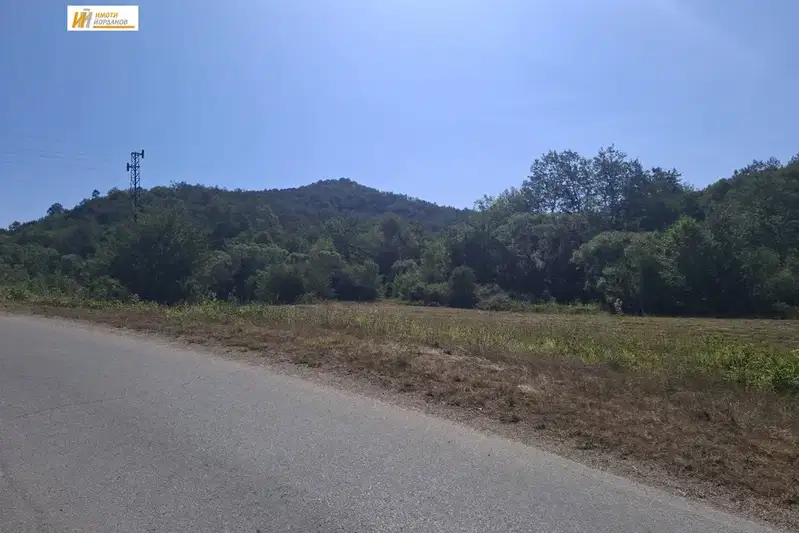 Plot in Veliko Tyrnovo, s. Todyuvtsi