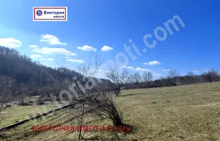 Парцел във Велико Търново, с. Войнежа