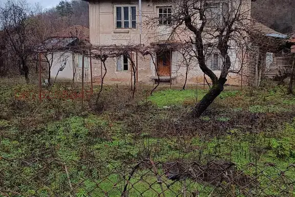 Парцел във Видин, с. Долни Лом