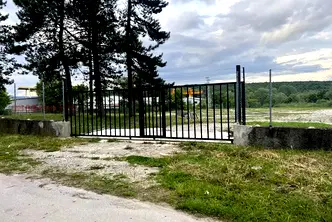 Парцел във Враца, Мездра