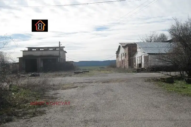 Парцел във Враца, с. Девене