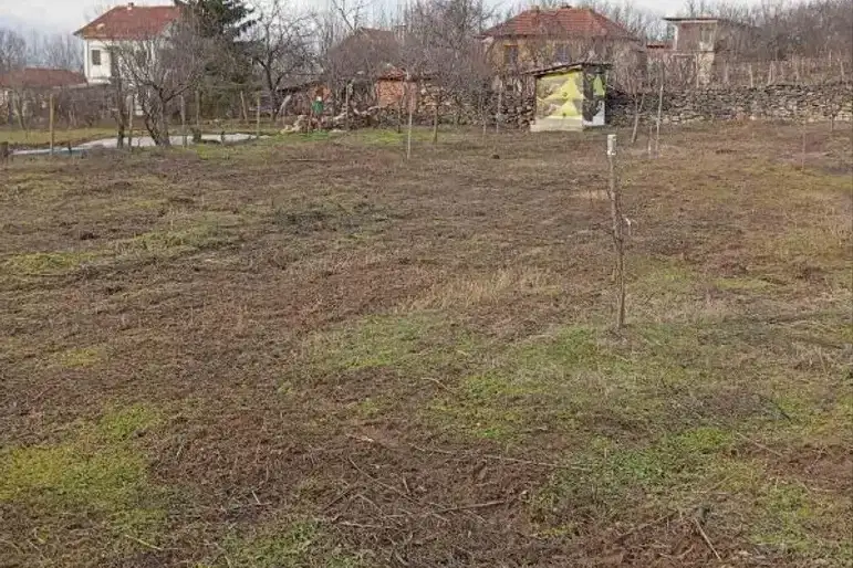 Парцел във Враца, с. Лиляче
