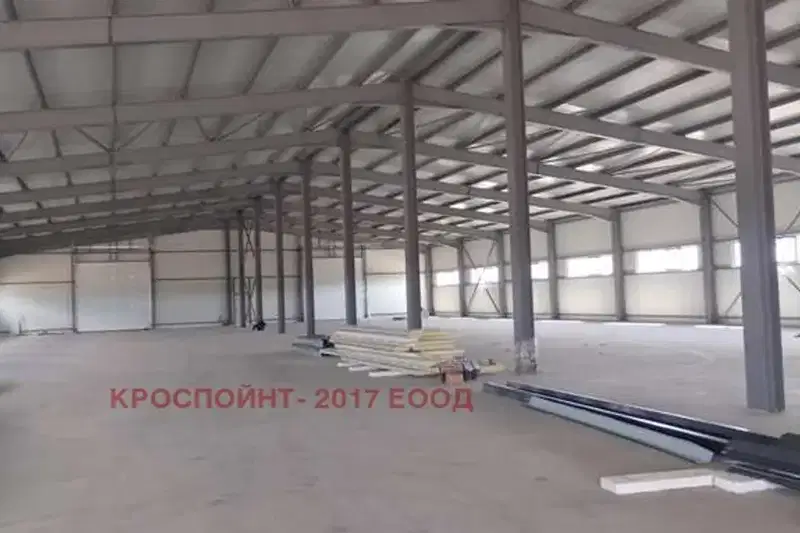 Промишлена сграда в с. Волуяк