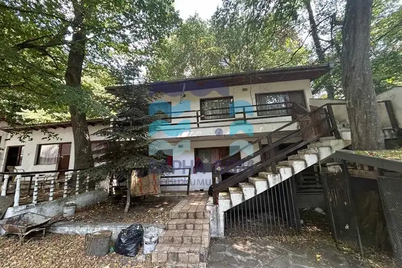 Промишлена сграда в к.к. Златни пясъци