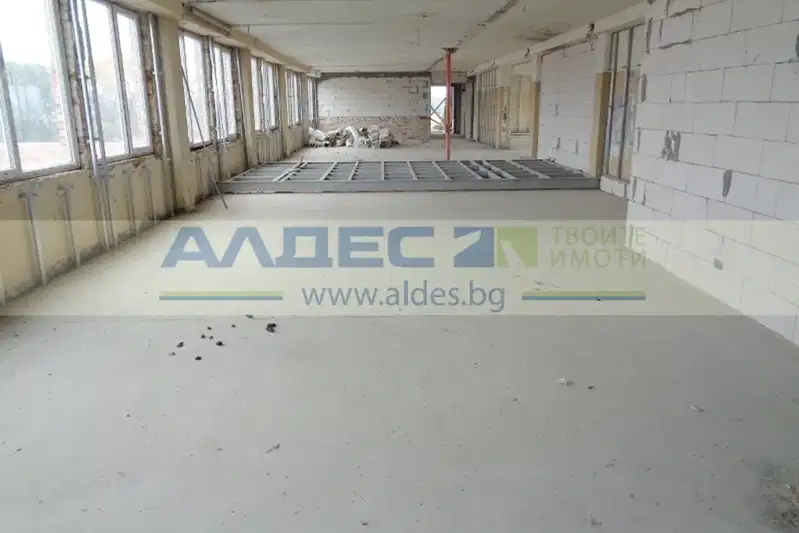 Industrial Building in Kazichene
