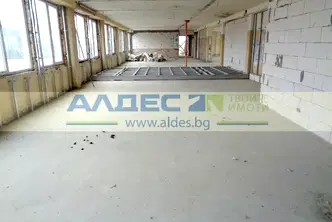 Промишлена сграда в с. Казичене