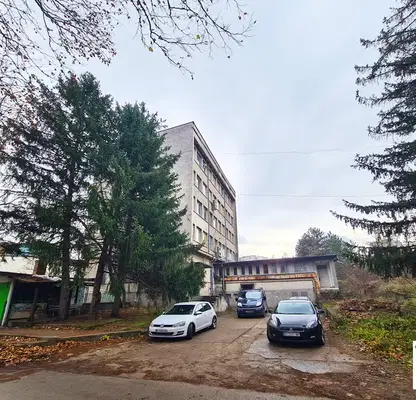 Снимка 2 — Промишлена сграда във Велико Търново, Бузлуджа