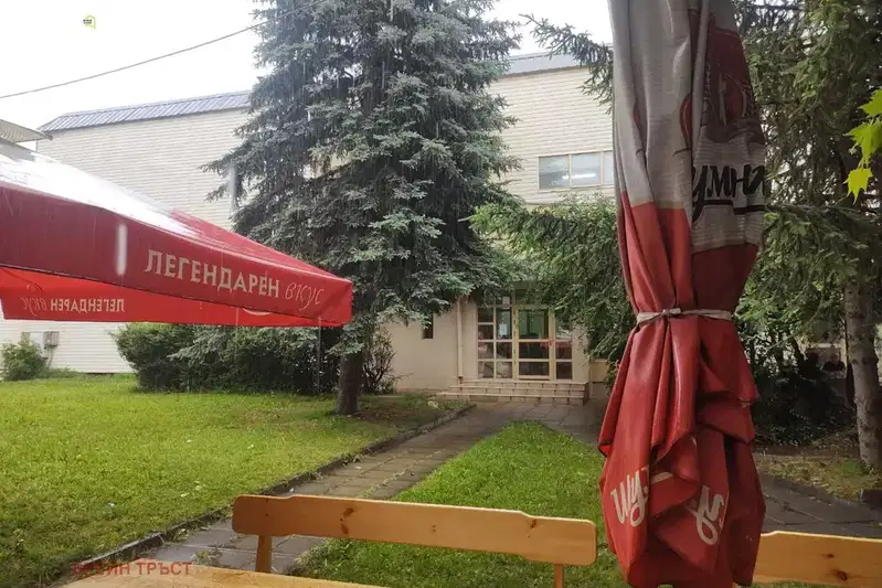 Промишлена сграда във Велико Търново, Бузлуджа
