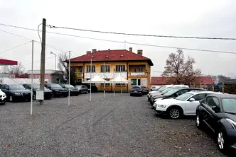 Промишлена сграда в Кюстендил, Бял камък