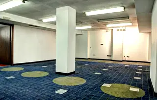 Промишлена сграда в София, Център