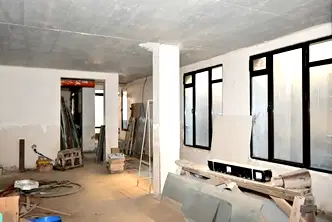 Промишлена сграда в Перник, Център